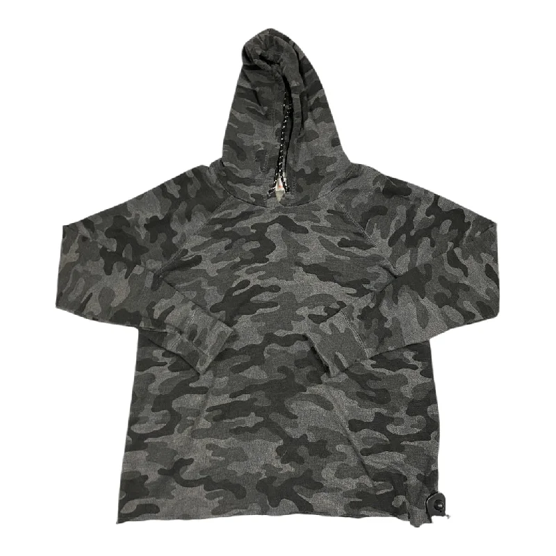 Sweatshirt for workout layering -Sweatshirts for relaxed vibes -Sweatshirt Hoodie By Sundry In Camouflage Print, Size: Xs