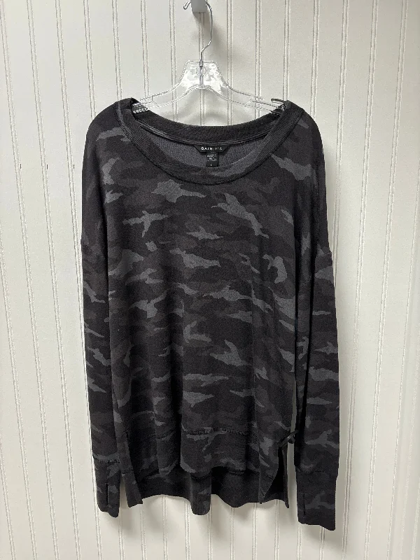 Sweatshirt for cozy street fashion -Sweatshirts for relaxing at the beach -Athletic Sweatshirt Crewneck By Athleta In Camouflage Print, Size: L