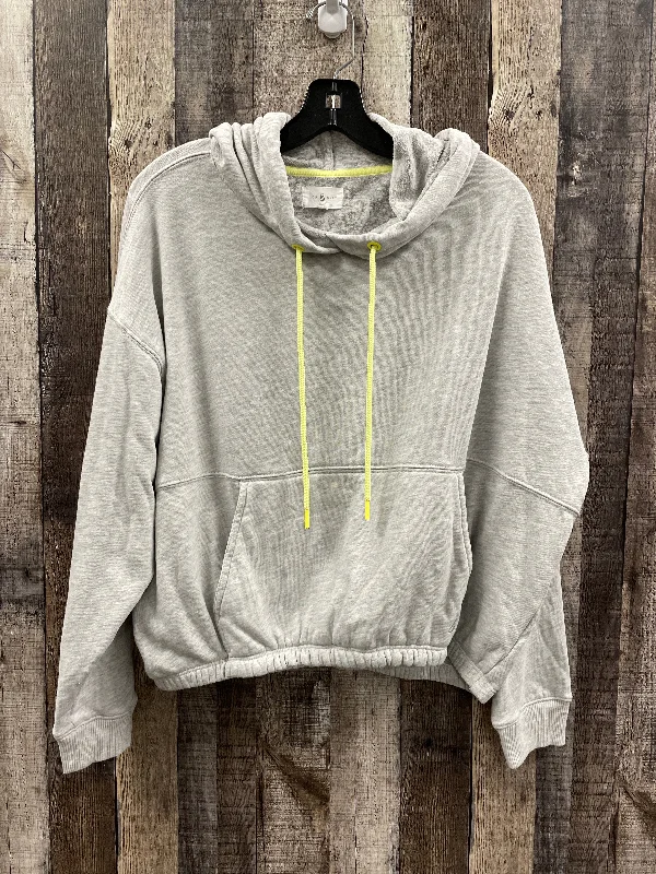 Sweatshirt for laid-back style -Sweatshirts for warm weather -Sweatshirt Hoodie By Lou And Grey In Grey, Size: M