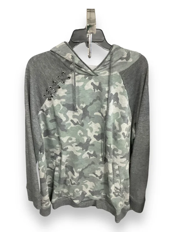 Sweatshirt for chic layering options -Sweatshirts for comfortable work-from-home style -Sweatshirt Hoodie By Maurices In Camouflage Print, Size: Xxl