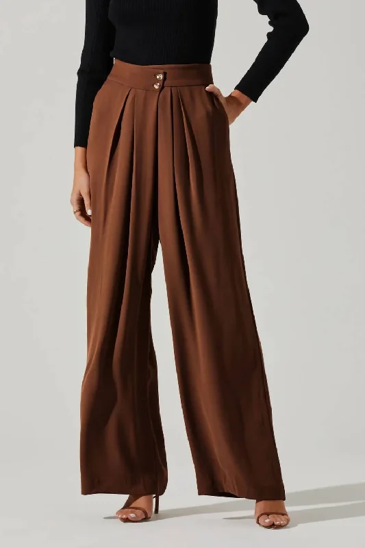 Pants for chic outdoor gatherings -Boyfriend Pants In Brown