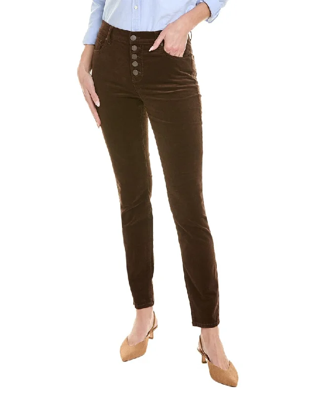 Pants for comfortable travel outfits -cabi Skinny Leg Jean