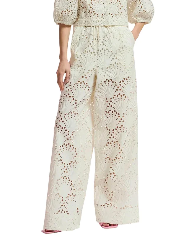 Pants for sporty summer looks -Fab Pants In Off White