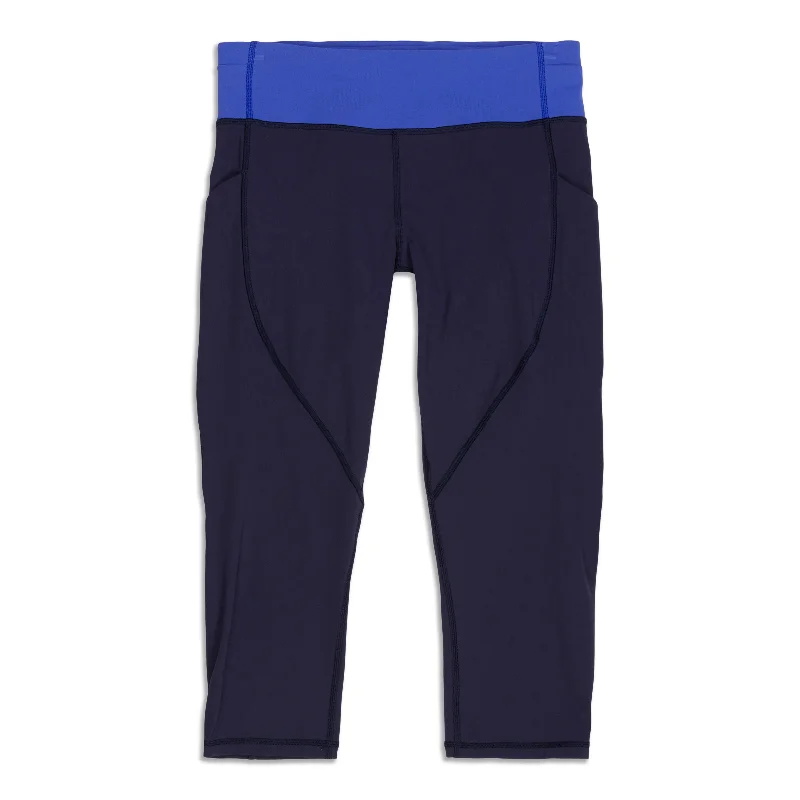 Pants for comfy travel packing -Quick Feet Crop - Resale