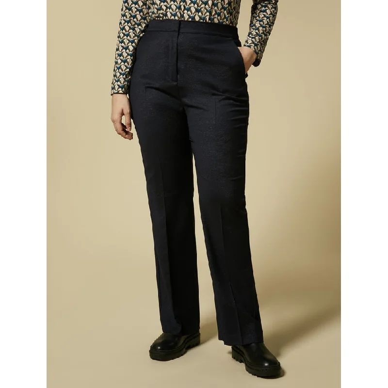 Pants for chic yet comfortable looks -ROGER